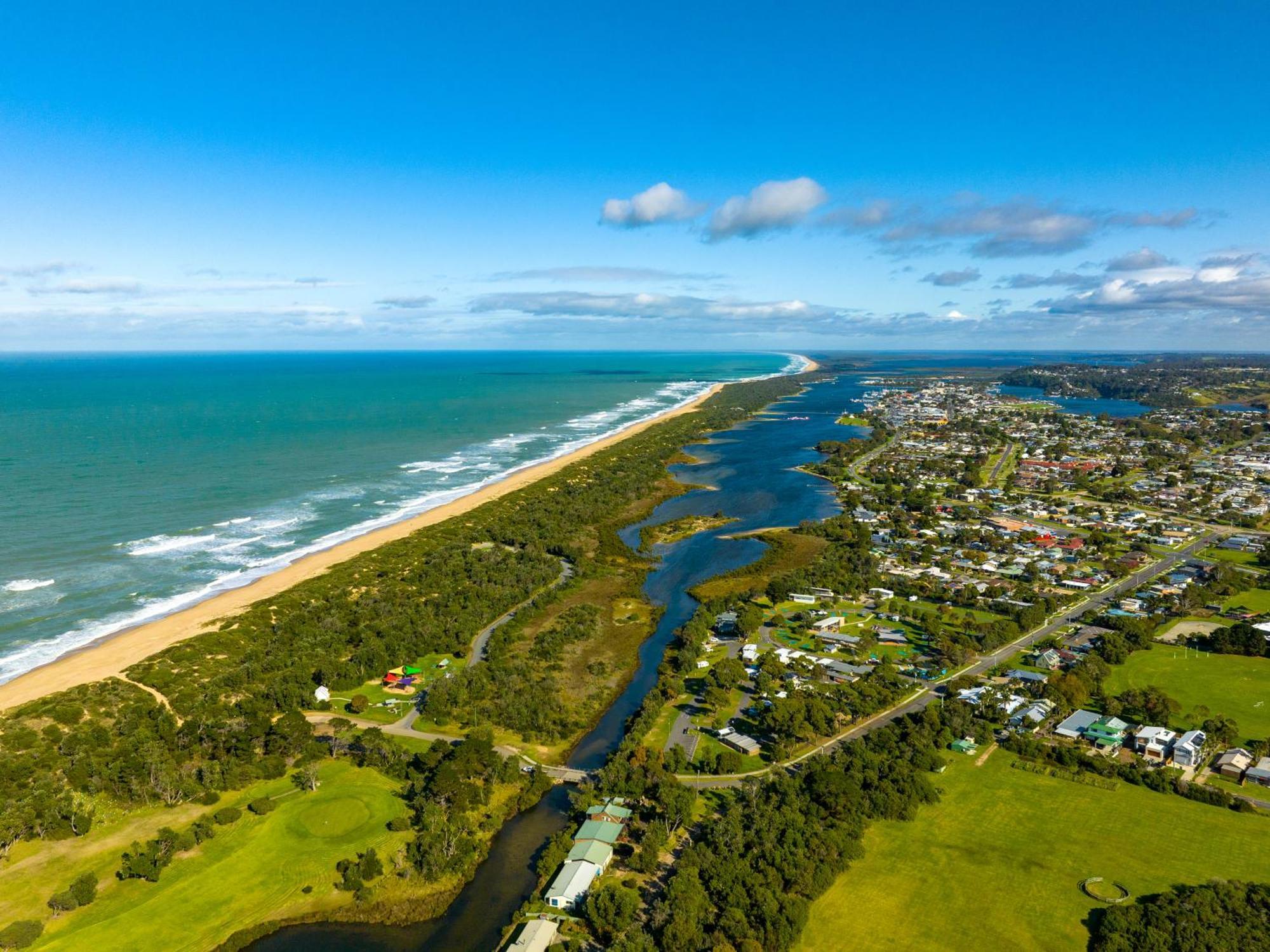 Hotel NRMA Eastern Beach Holiday Park Lakes Entrance Exterior foto