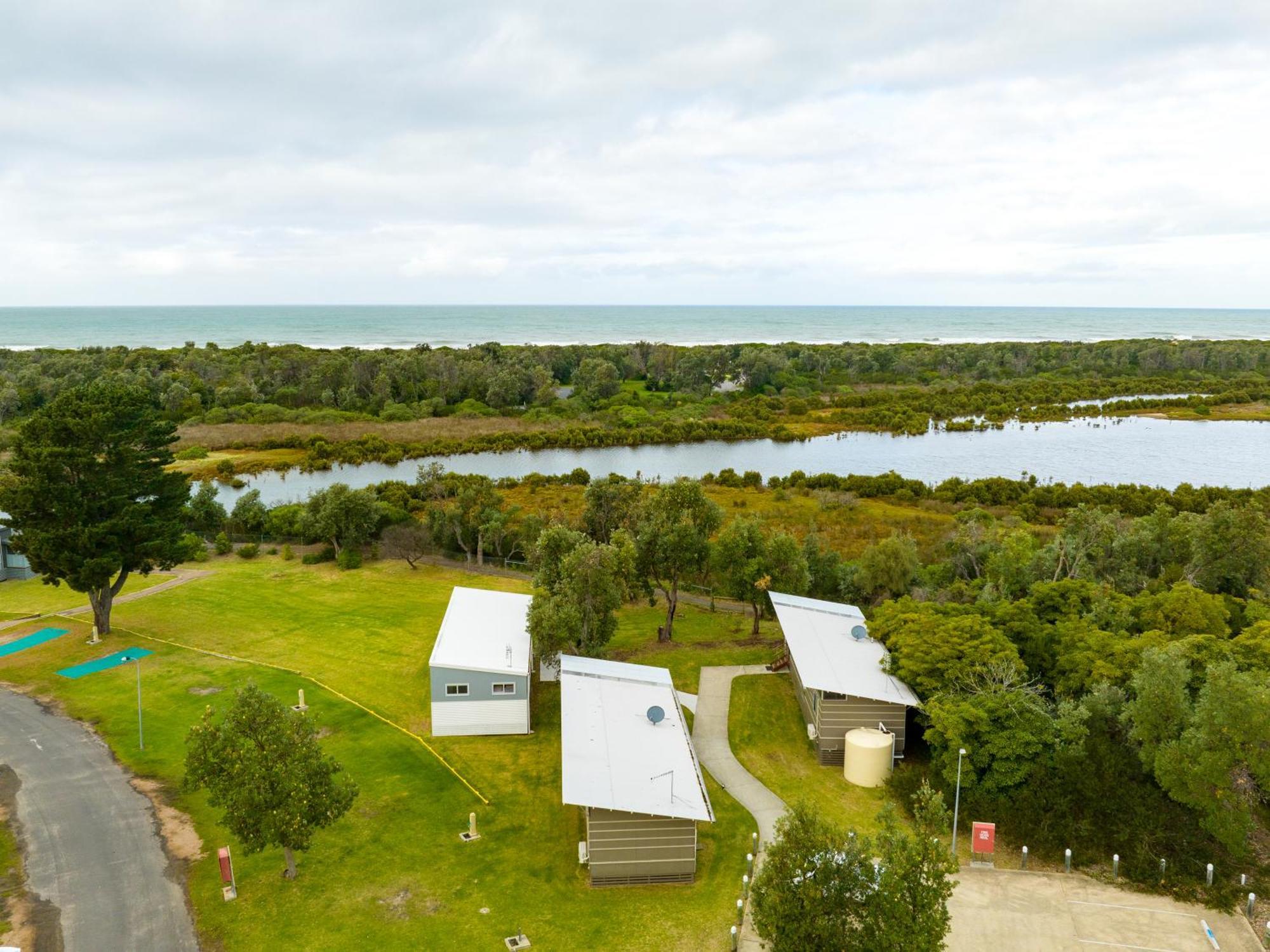 Hotel NRMA Eastern Beach Holiday Park Lakes Entrance Exterior foto